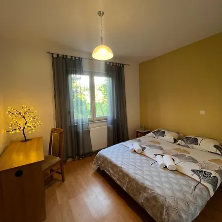 Divine House Apartment *