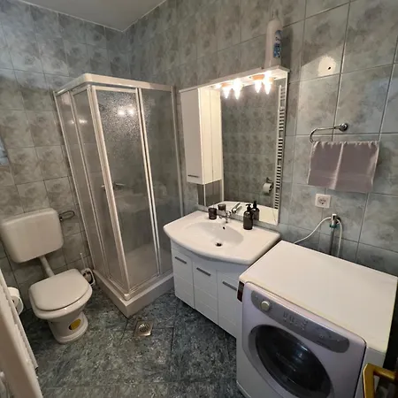 Divine House Apartment *